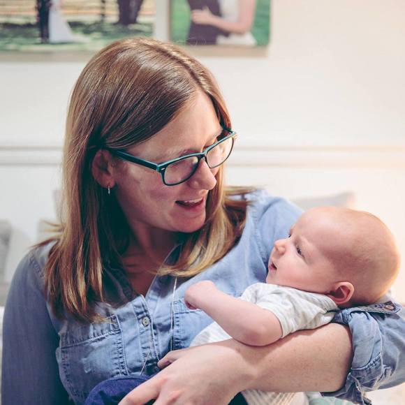 Meet your Posher, Laura - Picture 1 of 1